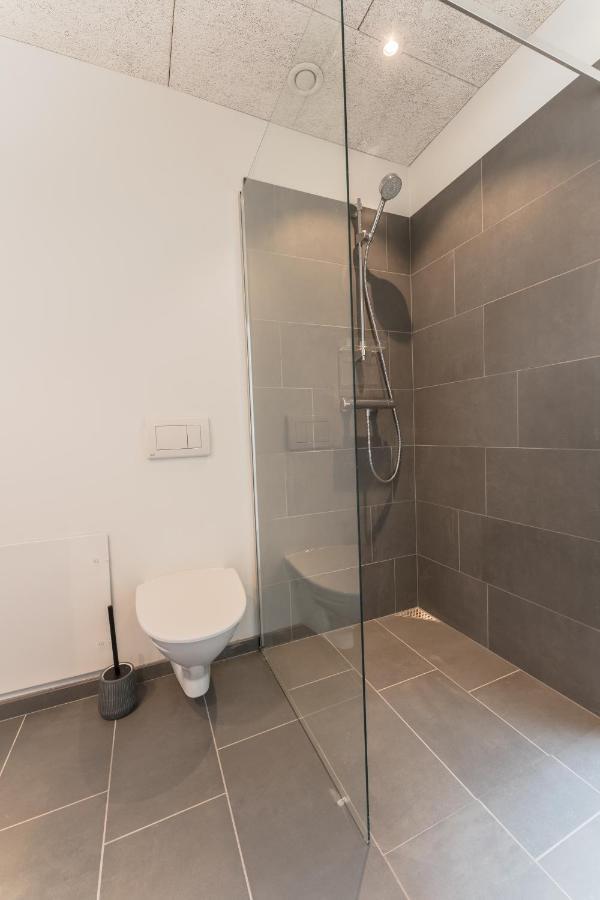 Studio Apartments Close To Airport Mithvagur Екстериор снимка